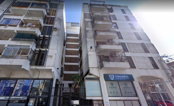 Mendoza y Suipacha, 3 dormitorios! Espectacular departamento. Precio con cochera!