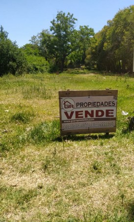 LOTES OLIVEROS, 450 M2, ZONA CENTRICA, A POCAS CUADRAS DEL RIO.