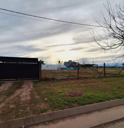 Tierra de Sueños 3, Sector A, Sobre Bv principal a metros del ingreso!