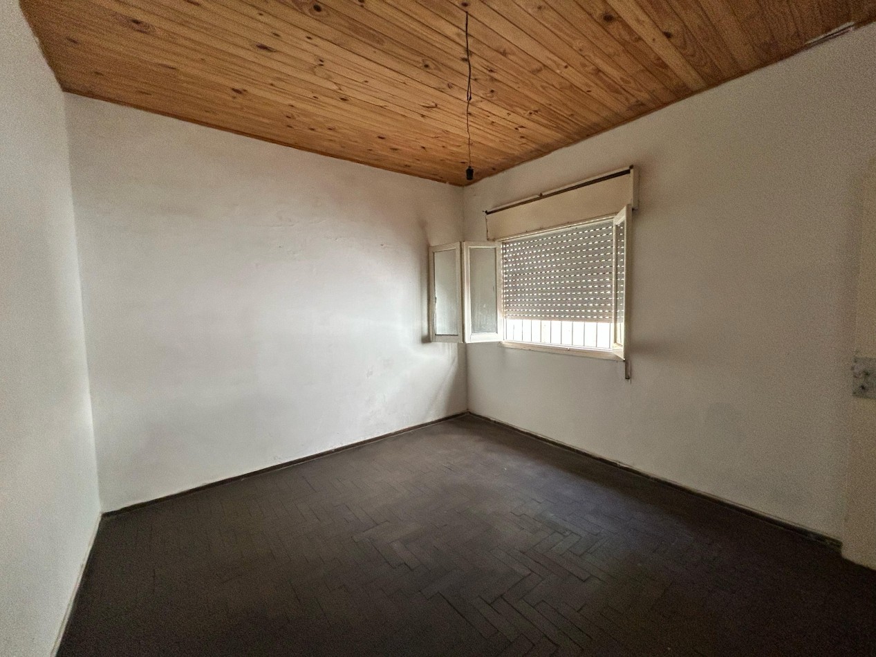 Pje Gordillo 3800, Casa interna unica, 104 m2 lote + pasillo, dos dormitorios, patio.