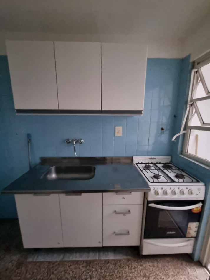 Sarmiento 1200, Excelente zona, departamento de un dormitorio