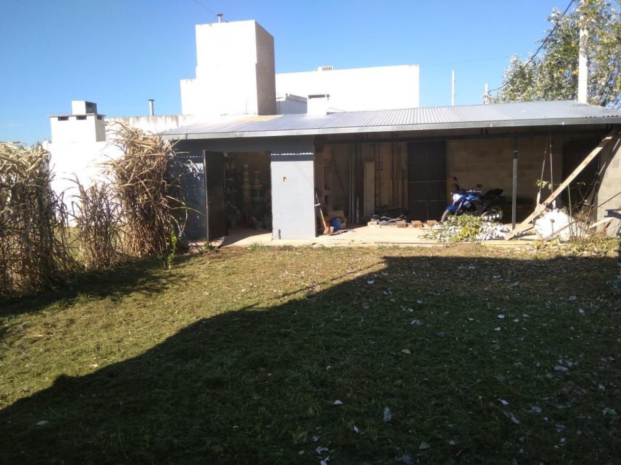 La Carolina, propiedad a terminar, dos dormitorios y quincho, terreno de 280 m2