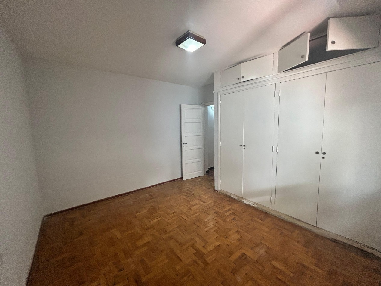 Herrera 2900, un dormitorio, departamento de pasillo. Planta baja