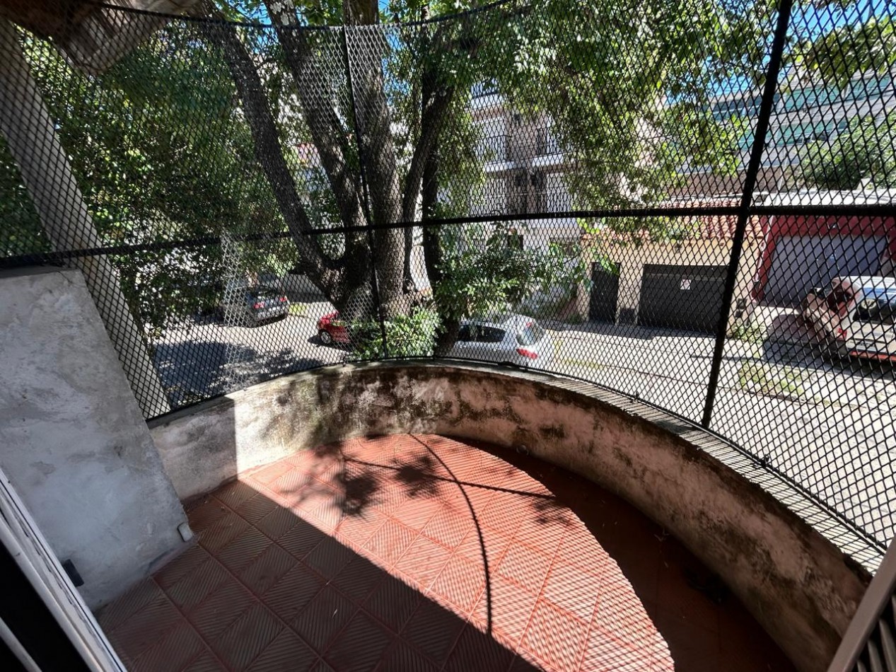 Pje Boero 3200, 3 dormitorios, patio, cochera. 