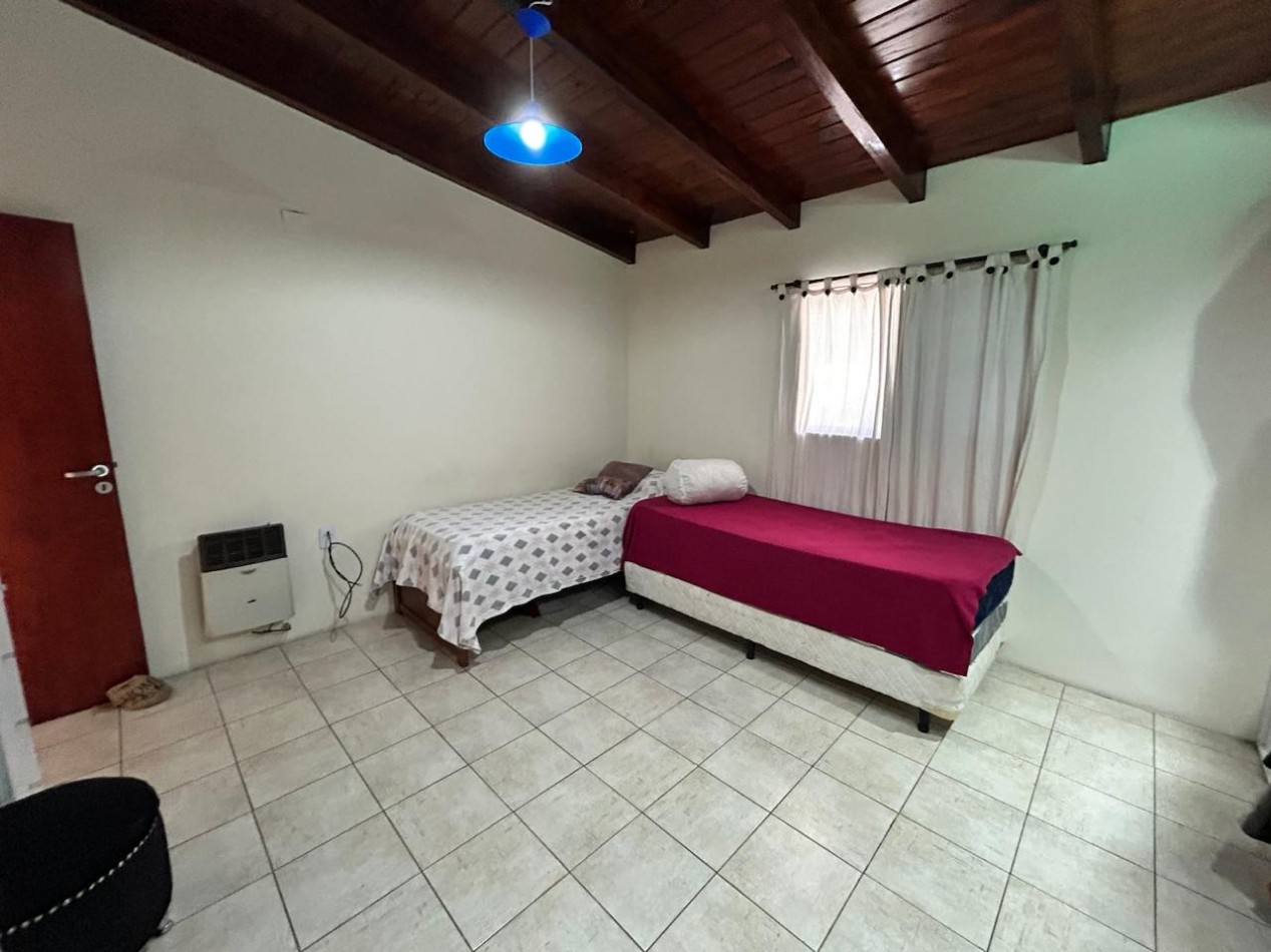 Pje Boero 3200, 3 dormitorios, patio, cochera. 