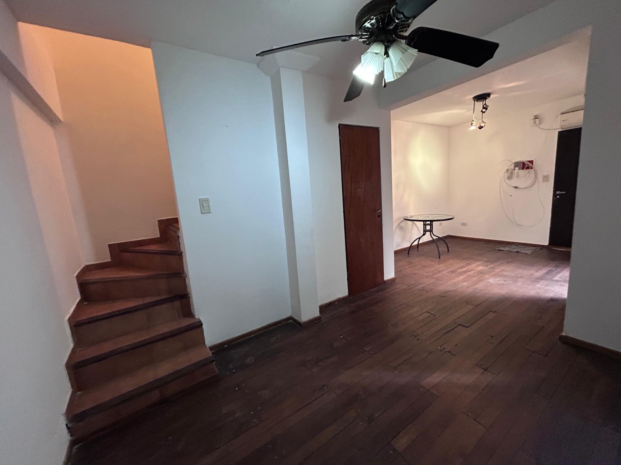 Jujuy 1900. Propiedad de pasillo, Duplex 2 dormitorios con Terraza exclusiva