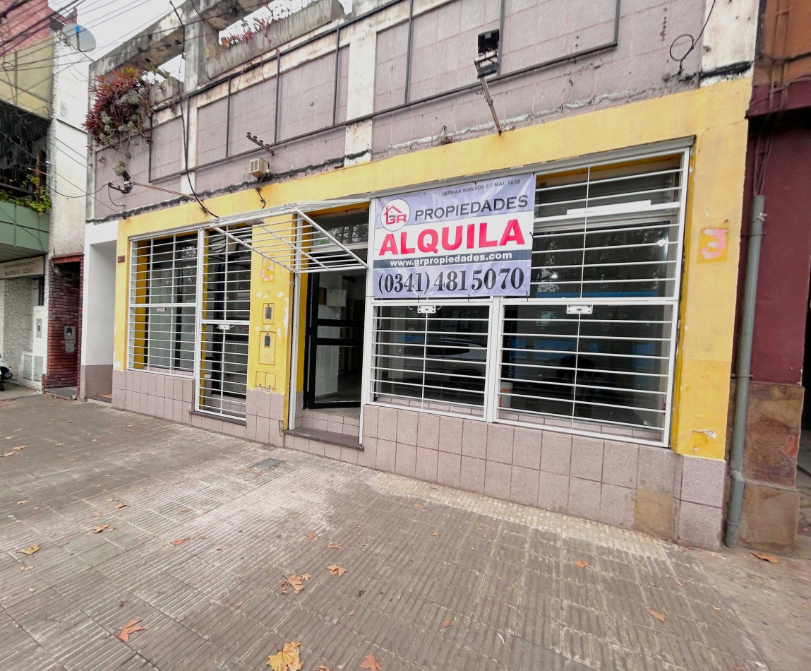 27 De Febrero 2200,  a metros de Bv Oroño, Amplio Local, dos baños, zona comercial