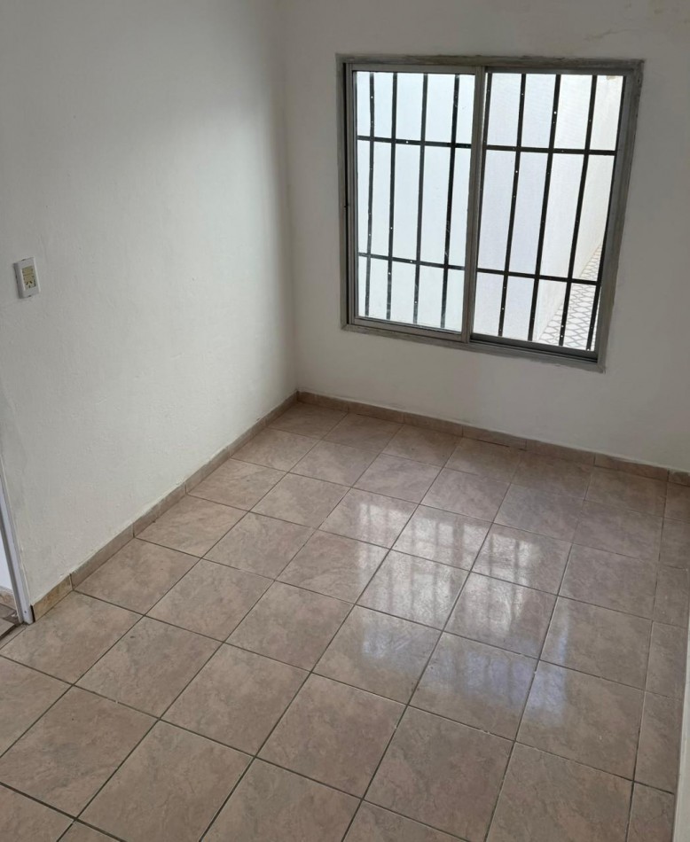 Departamento de Pasillo Unico - Rioja 5357, Rosario 