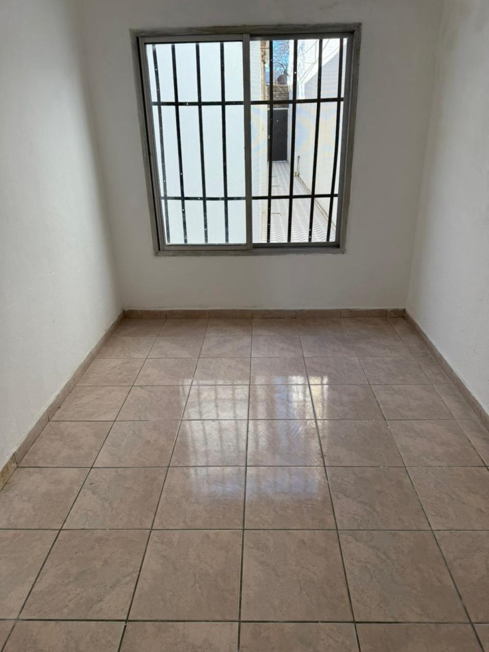 Departamento de Pasillo Unico - Rioja 5357, Rosario 