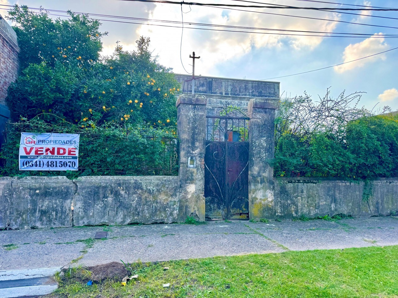 San Martin 500, Muñoz, terreno de 600 m2 con propiedad a reciclar.