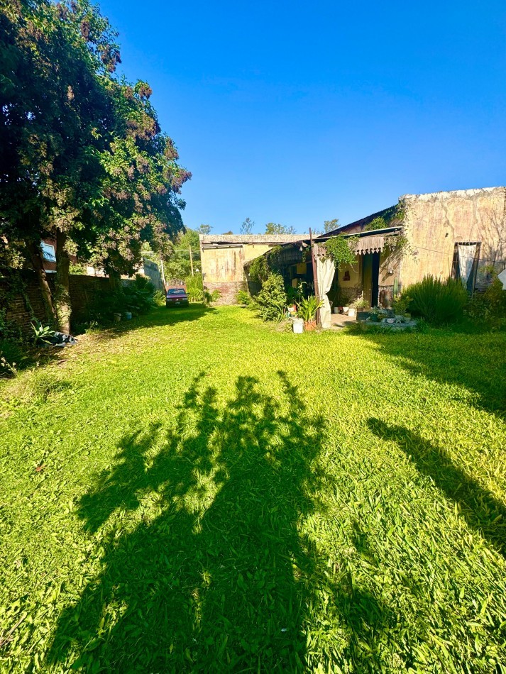 San Martin 500, Muñoz, terreno de 600 m2 con propiedad a reciclar.
