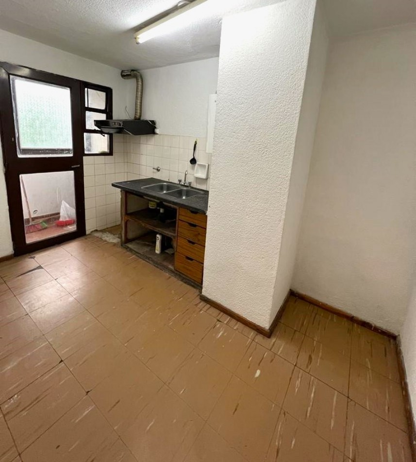Ovidio Lagos 2800 ALQUILER. Dos Dormitorios. Piso 4to. 