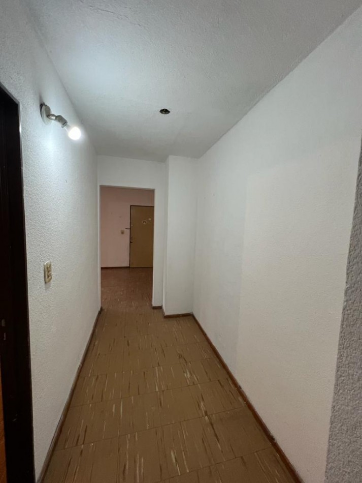 Ovidio Lagos 2800 ALQUILER. Dos Dormitorios. Piso 4to. 