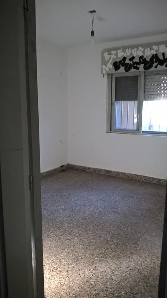 Constitucion 3800, a refaccionar, casa de 3 dormitorios