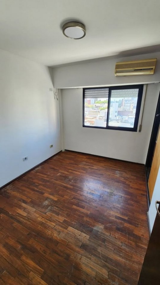 Venta La paz 700, Departamento en Barrio La Sexta.