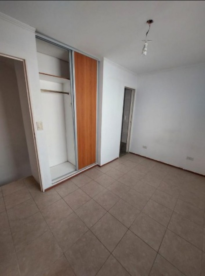26 de Agosto al 800, Departamento interno, duplex de un dormitorio