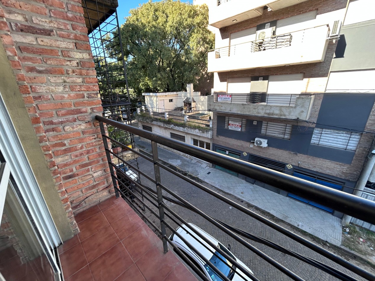 Av Francia 400, ideal oportunidad, muy buen estado, monoambiente con balcon.