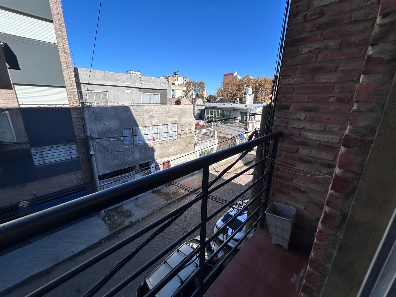 Av Francia 400, ideal oportunidad, muy buen estado, monoambiente con balcon.