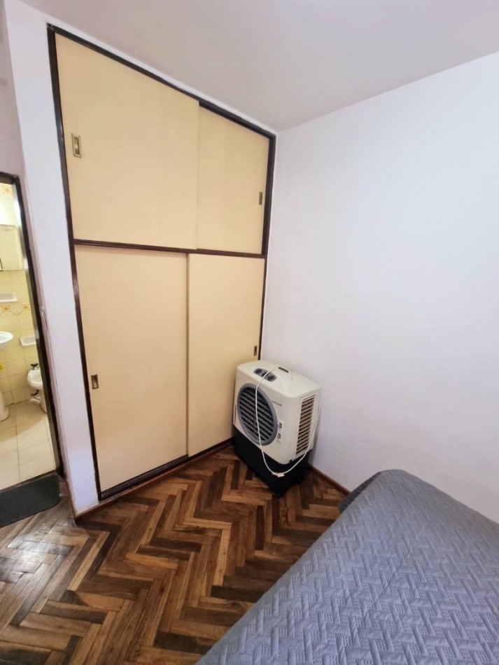 Virasoro 1900, un dormitorio, segundo piso escalera.