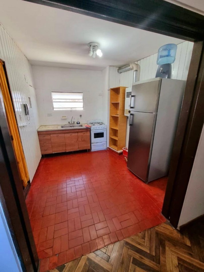 Virasoro 1900, un dormitorio, segundo piso escalera.