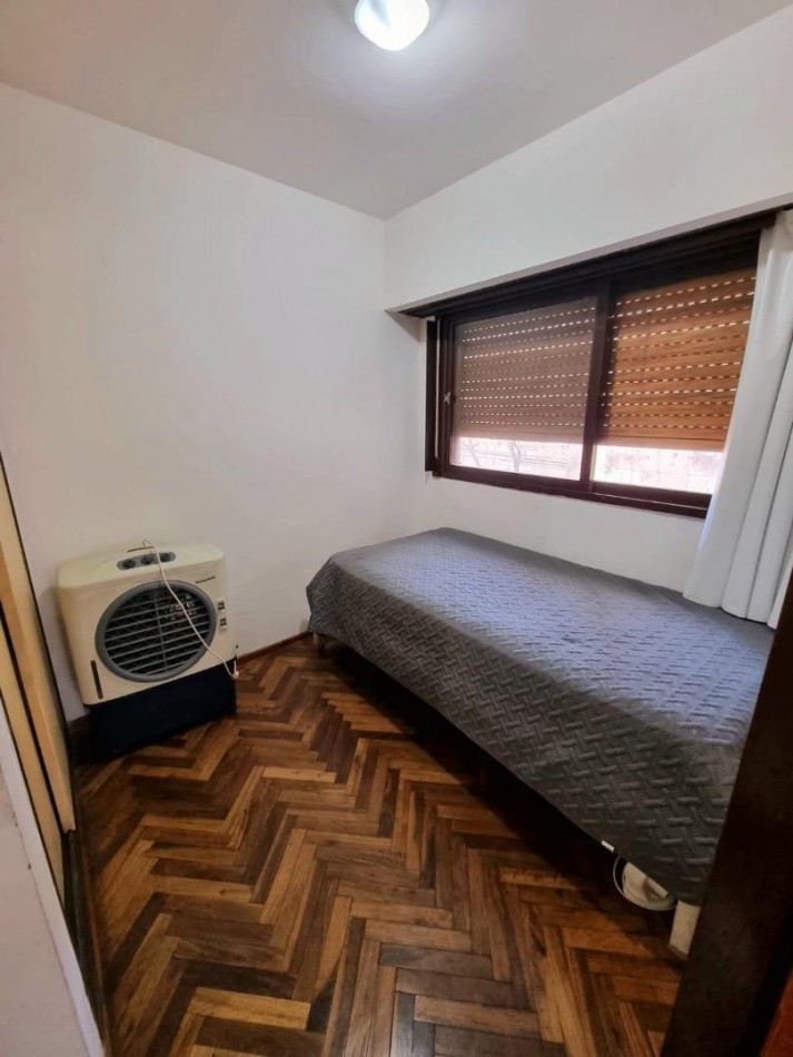 Virasoro 1900, un dormitorio, segundo piso escalera.