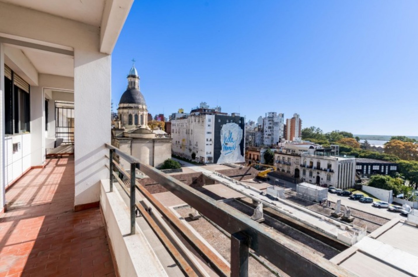 Cordoba 600, Departamento de 4 dormitorios, vista al monumento de la bandera y rio, excelente zona.
