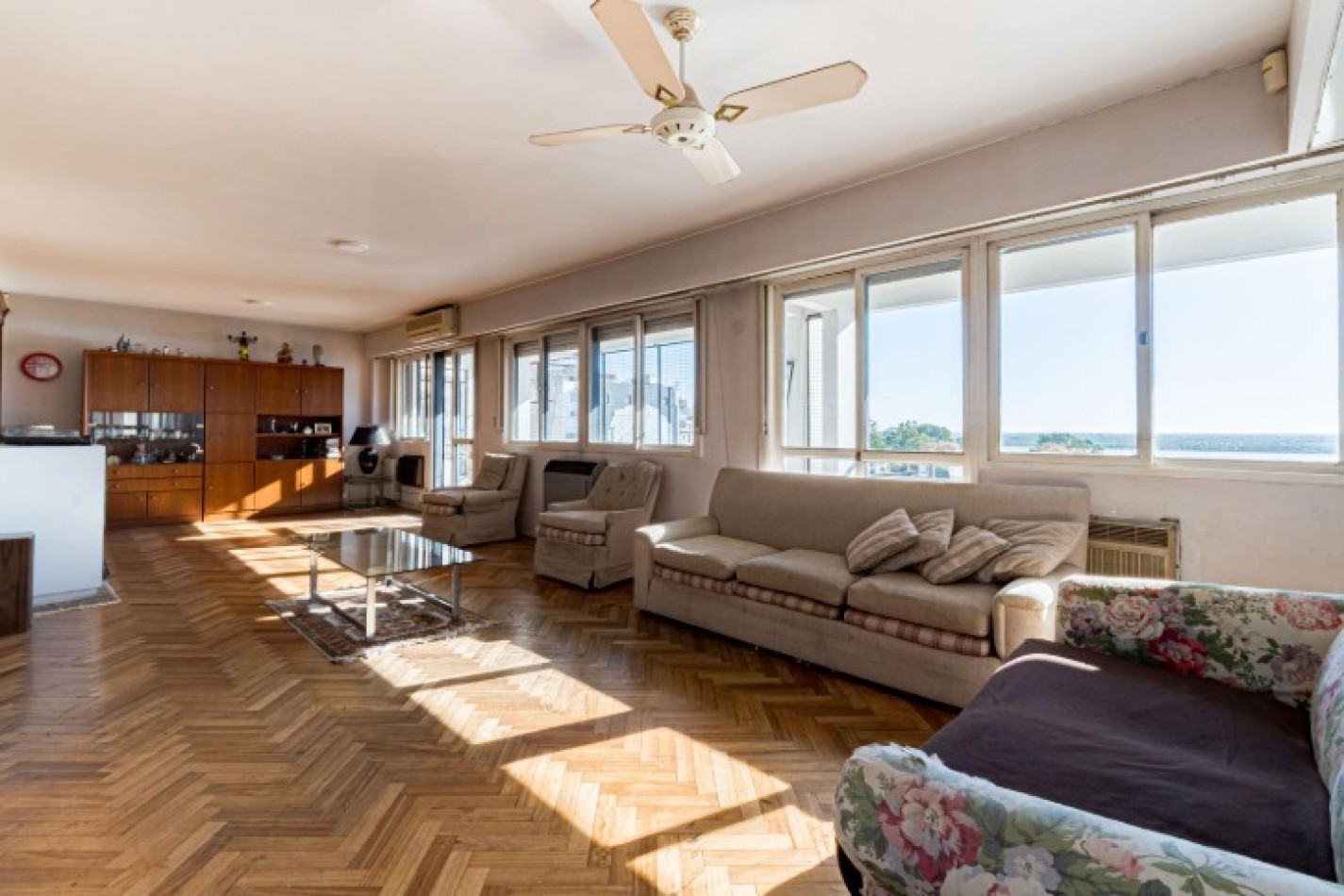 Cordoba 600, Departamento de 4 dormitorios, vista al monumento de la bandera y rio, excelente zona.