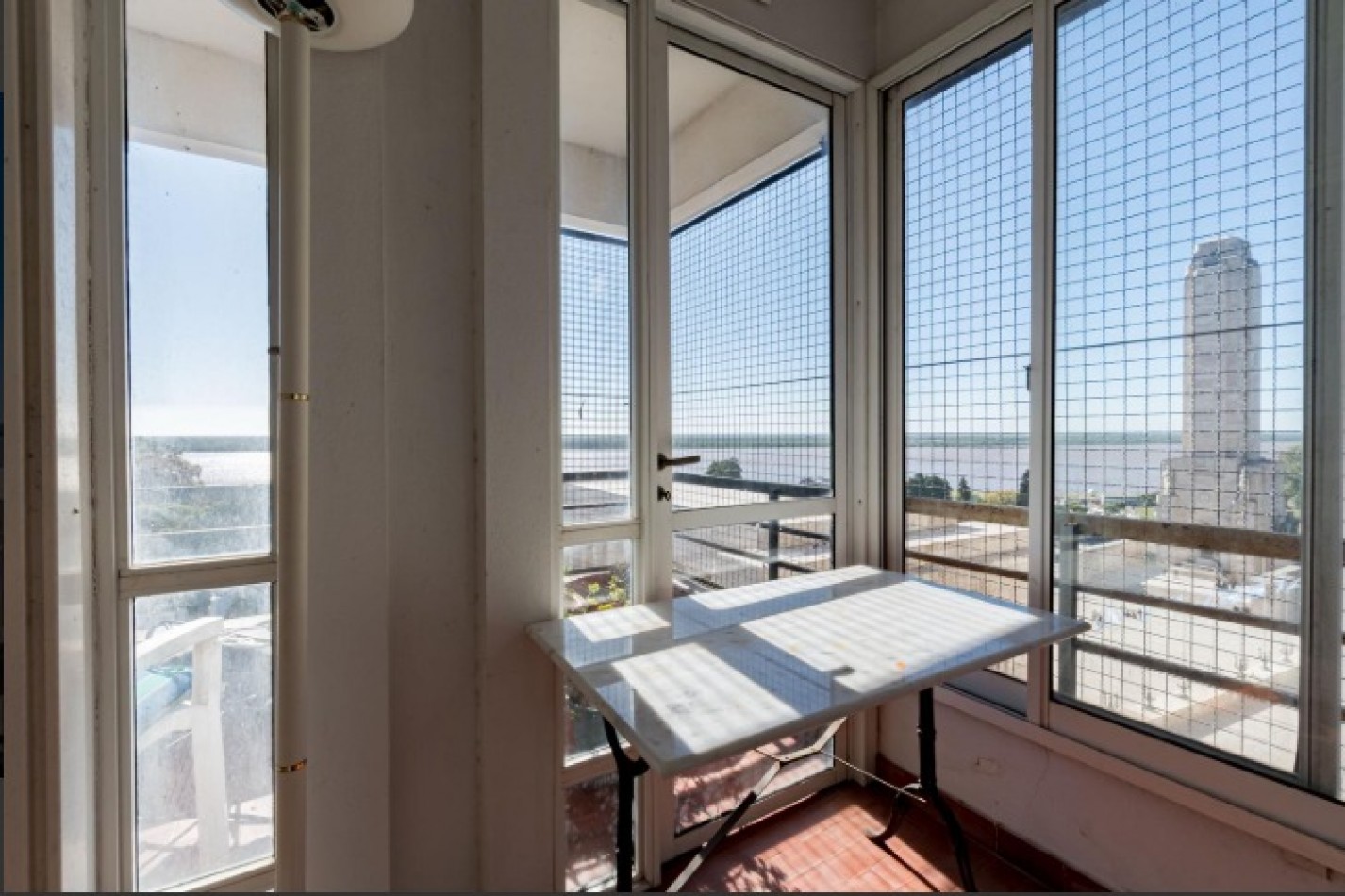 Cordoba 600, Departamento de 4 dormitorios, vista al monumento de la bandera y rio, excelente zona.