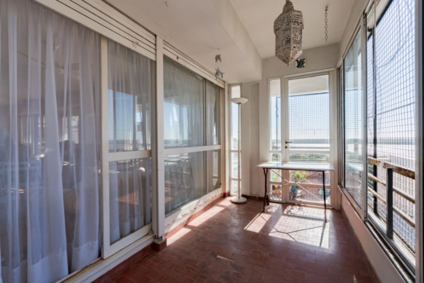 Cordoba 600, Departamento de 4 dormitorios, vista al monumento de la bandera y rio, excelente zona.