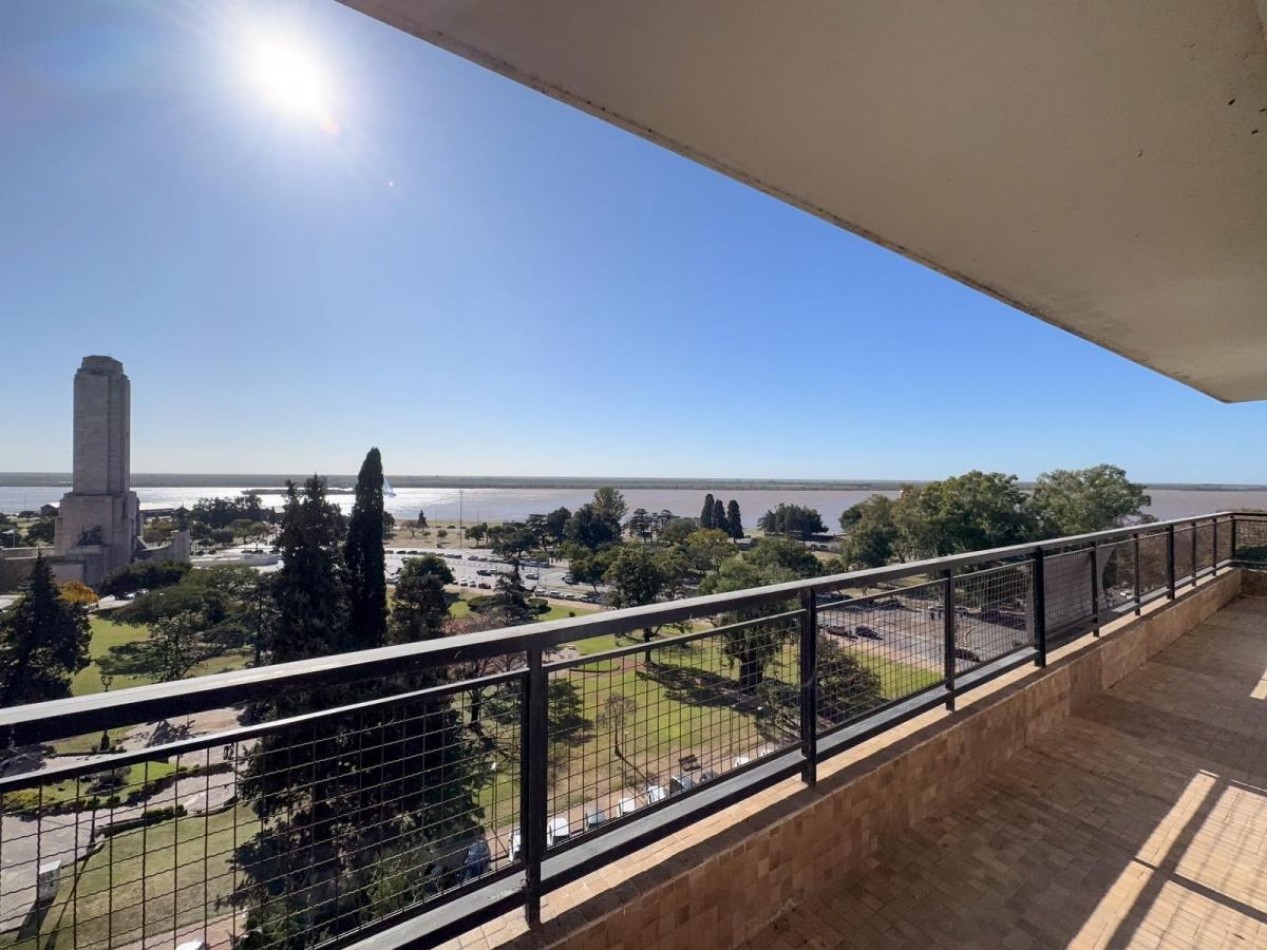 1ro de mayo al 900, 3 dormitorios, vista al rio, excelente zona.