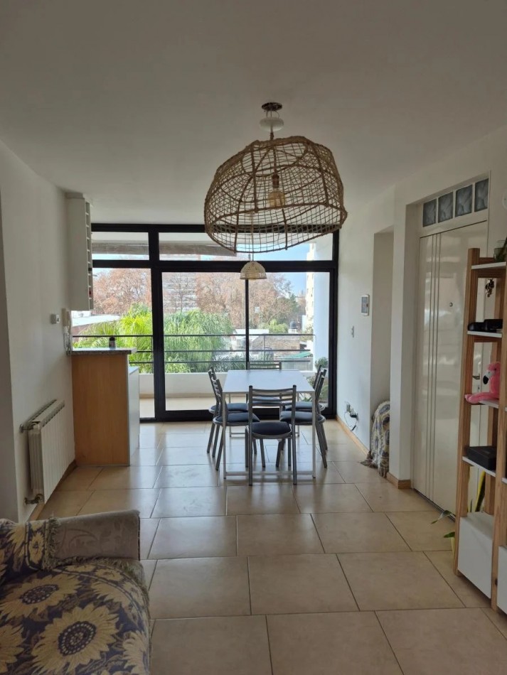 Crespo 200, Hermoso departamento, un dormitorio, doble balcon, excelente calidad.