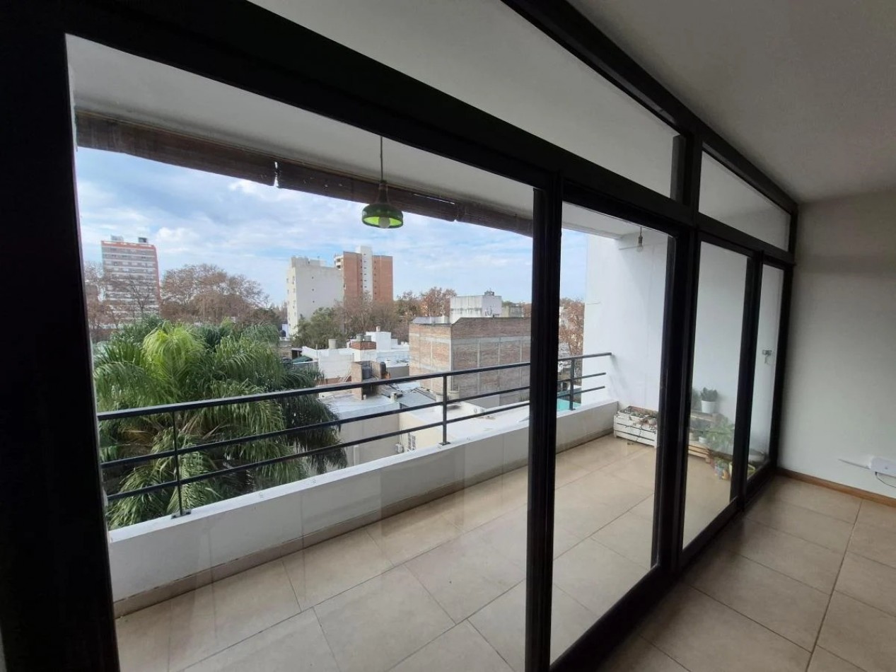 Crespo 200, Hermoso departamento, un dormitorio, doble balcon, excelente calidad.