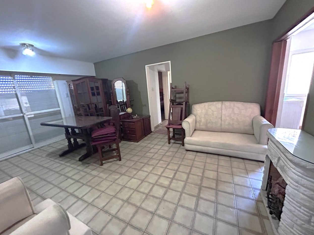 Urquiza 3500, departamento dos dormitorios, amueblado, balcon amplio, contrafrente. 