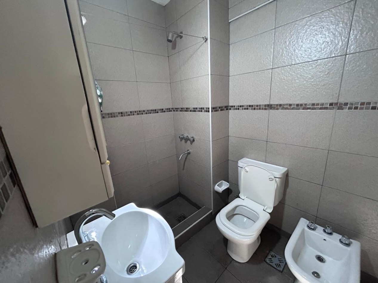 Urquiza 3500, departamento dos dormitorios, amueblado, balcon amplio, contrafrente. 