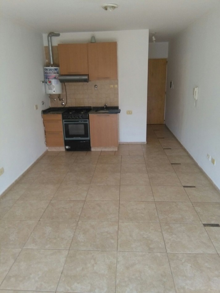 La Paz 100, departamento monoambiente, excelente zona