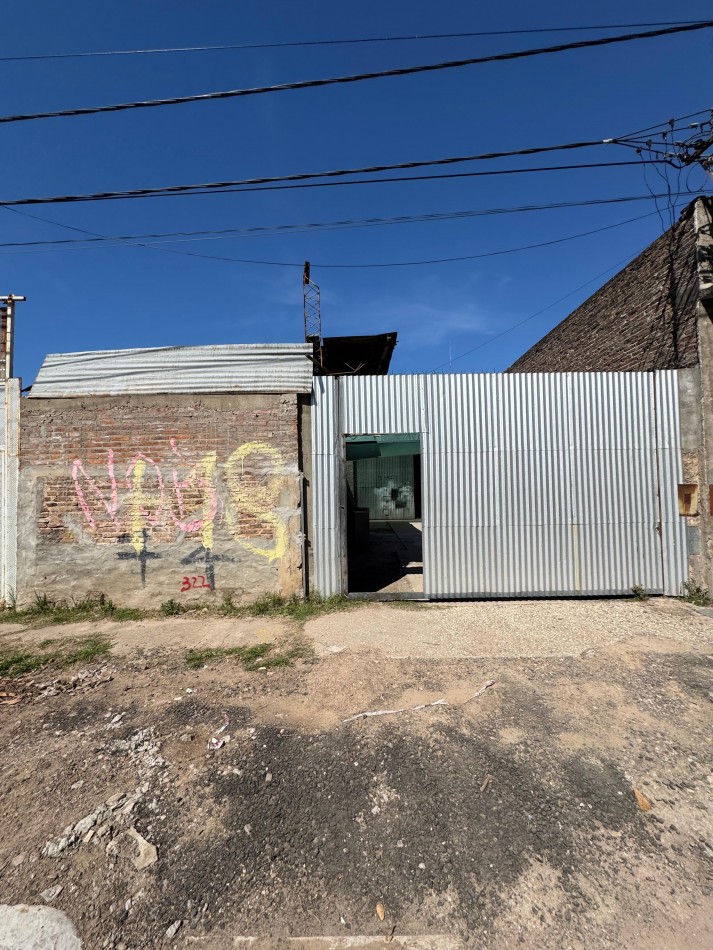 Sanchez Bustamante 2700, amplio terreno con galpon de 300 m2