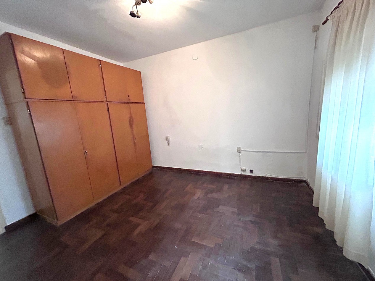 Estrada 600, depto interno, dos dormitorios amplios, ubicado en el corazon de Arroyito Rio, Rosario.