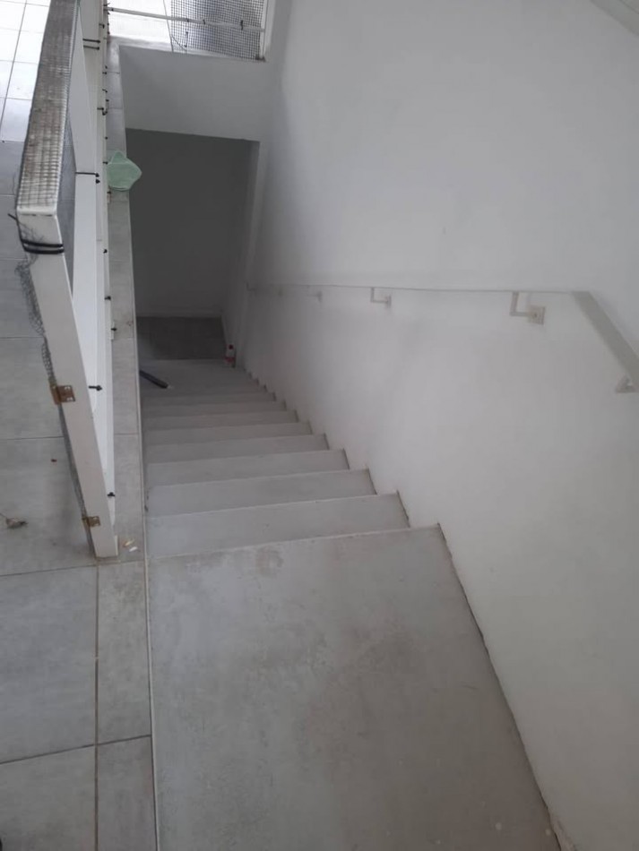 Blas Pareras 883, piso 3, de escalera, Duplex en venta - Granadero Baigorria  