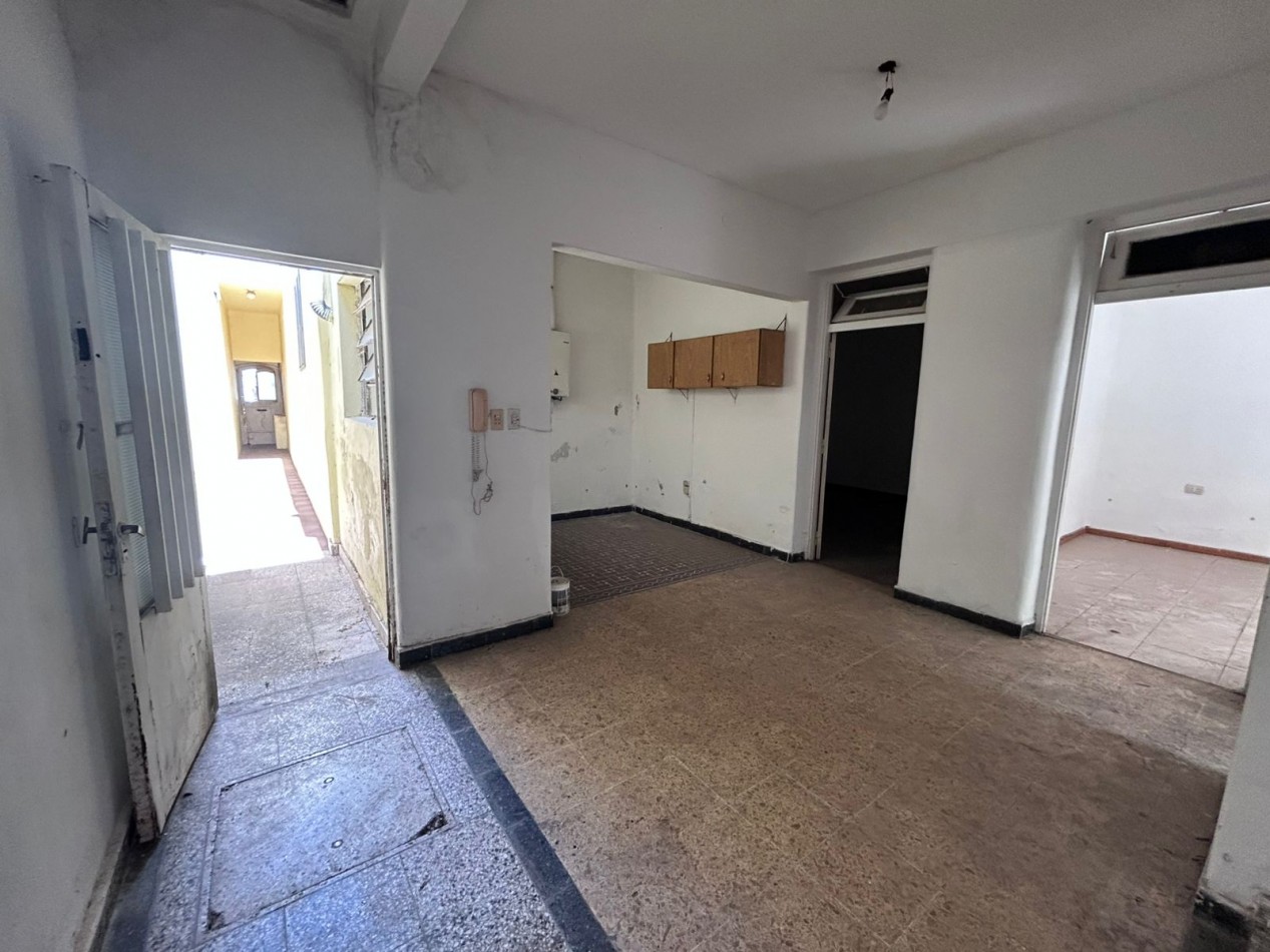 Virasoro 1700, propiedad interna unica de dos dormitorios.