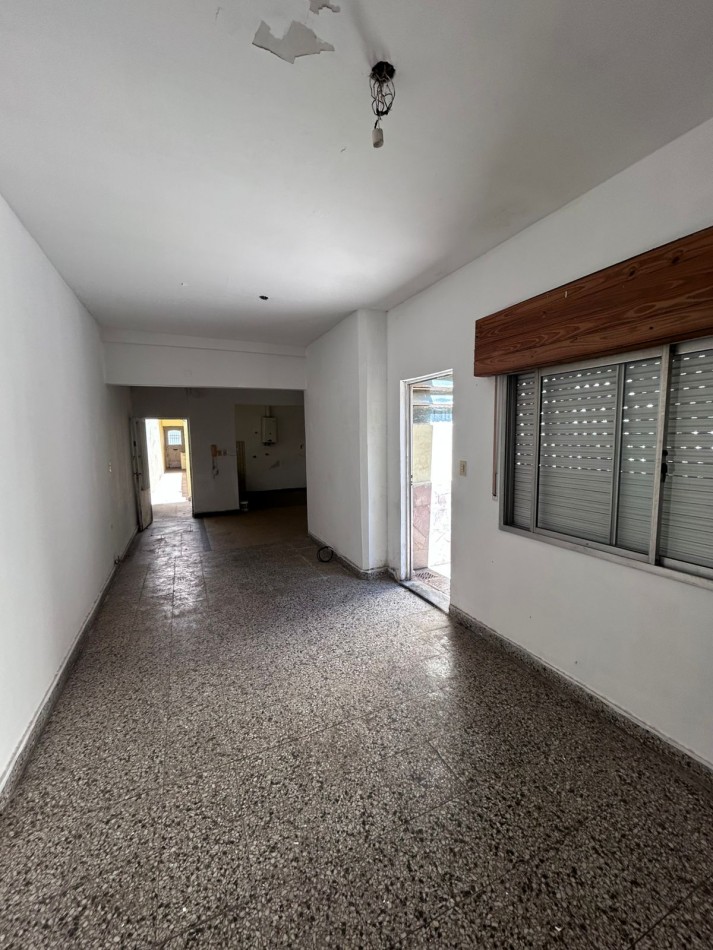 Virasoro 1700, propiedad interna unica de dos dormitorios.