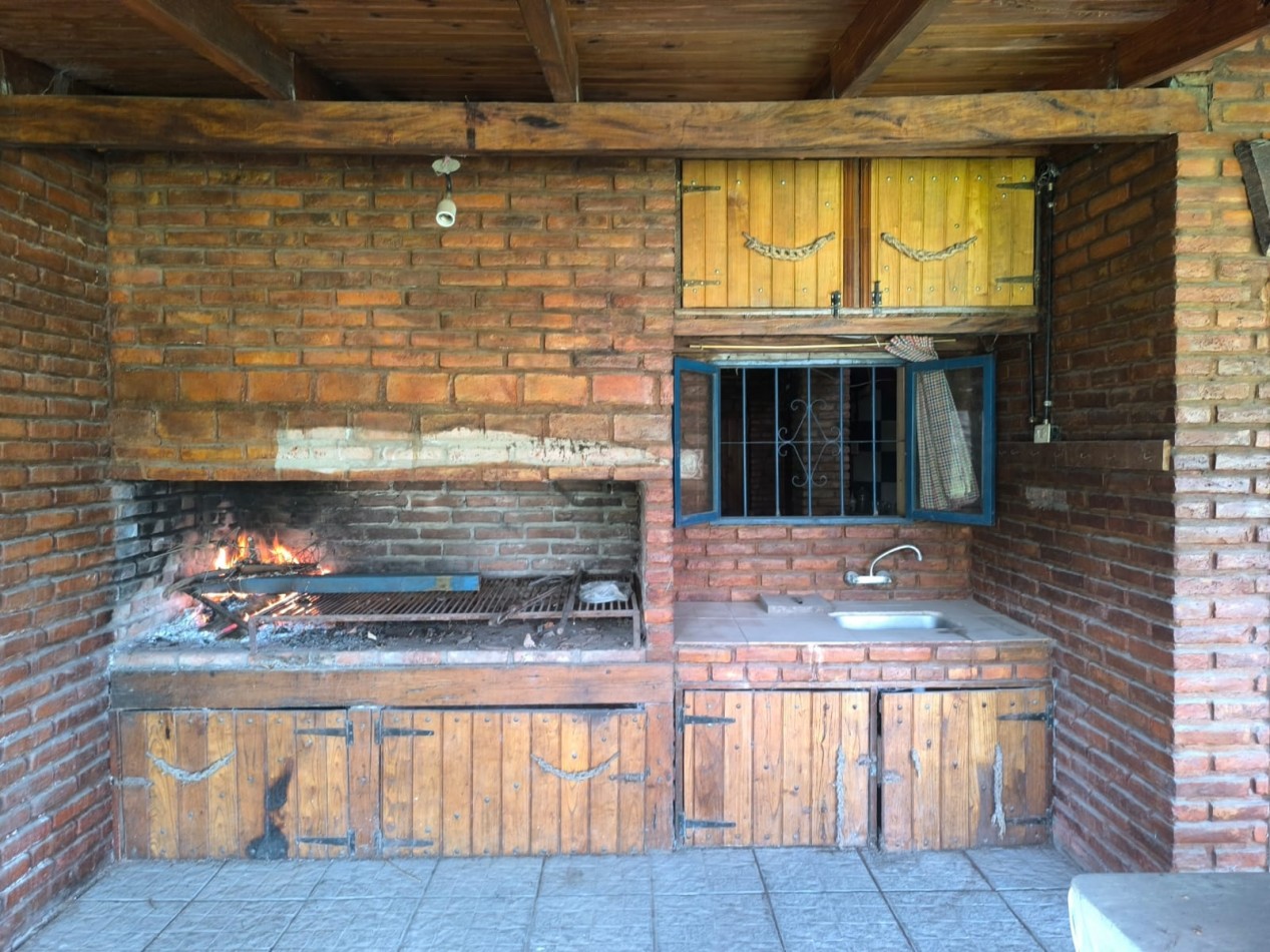 Villa Elvira, Timbues, 1150 m2, hermosa propiedad 4 dormitorios, pileta. 