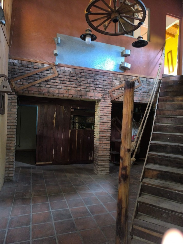 Villa Elvira, Timbues, 1150 m2, hermosa propiedad 4 dormitorios, pileta. 