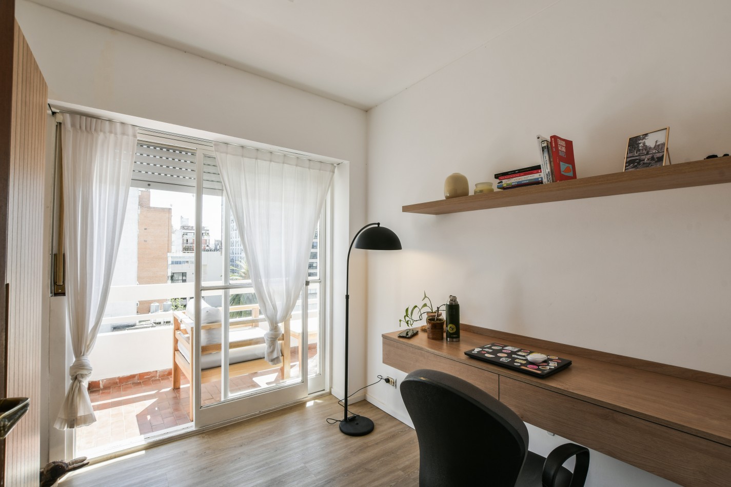 Primero de mayo 900, 3 dormitorios, piso exclusivo. A metros del Monumento.