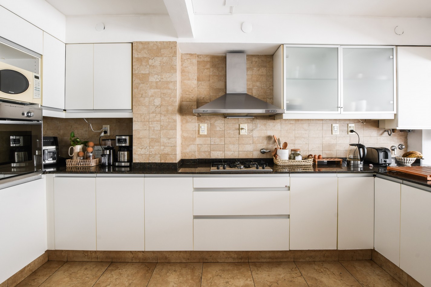 Primero de mayo 900, 3 dormitorios, piso exclusivo. A metros del Monumento.