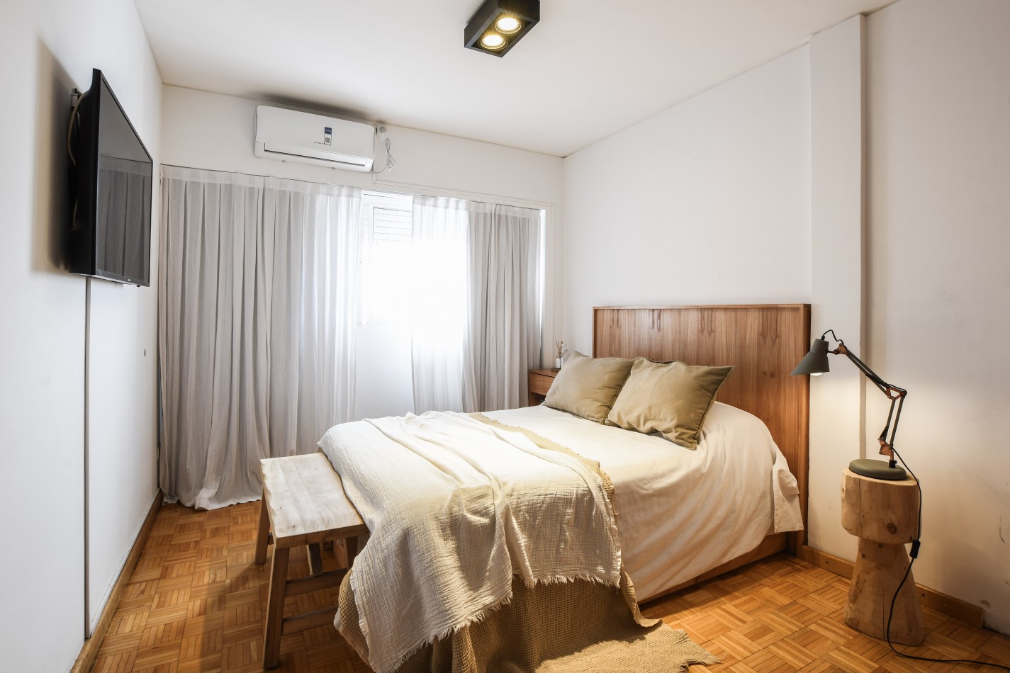 Primero de mayo 900, 3 dormitorios, piso exclusivo. A metros del Monumento.