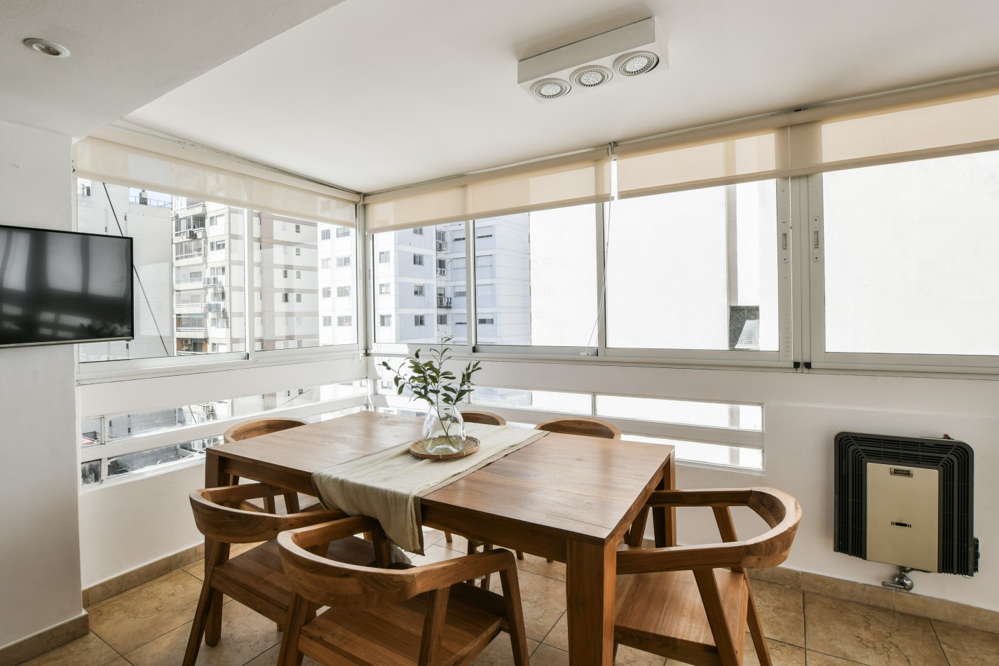 Primero de mayo 900, 3 dormitorios, piso exclusivo. A metros del Monumento.