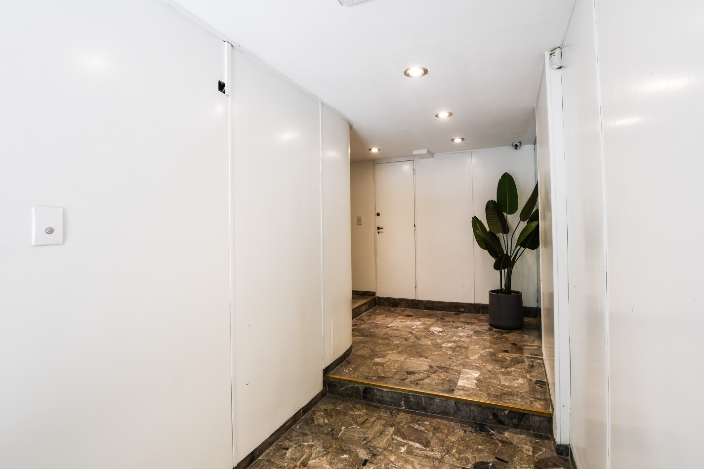 Primero de mayo 900, 3 dormitorios, piso exclusivo. A metros del Monumento.