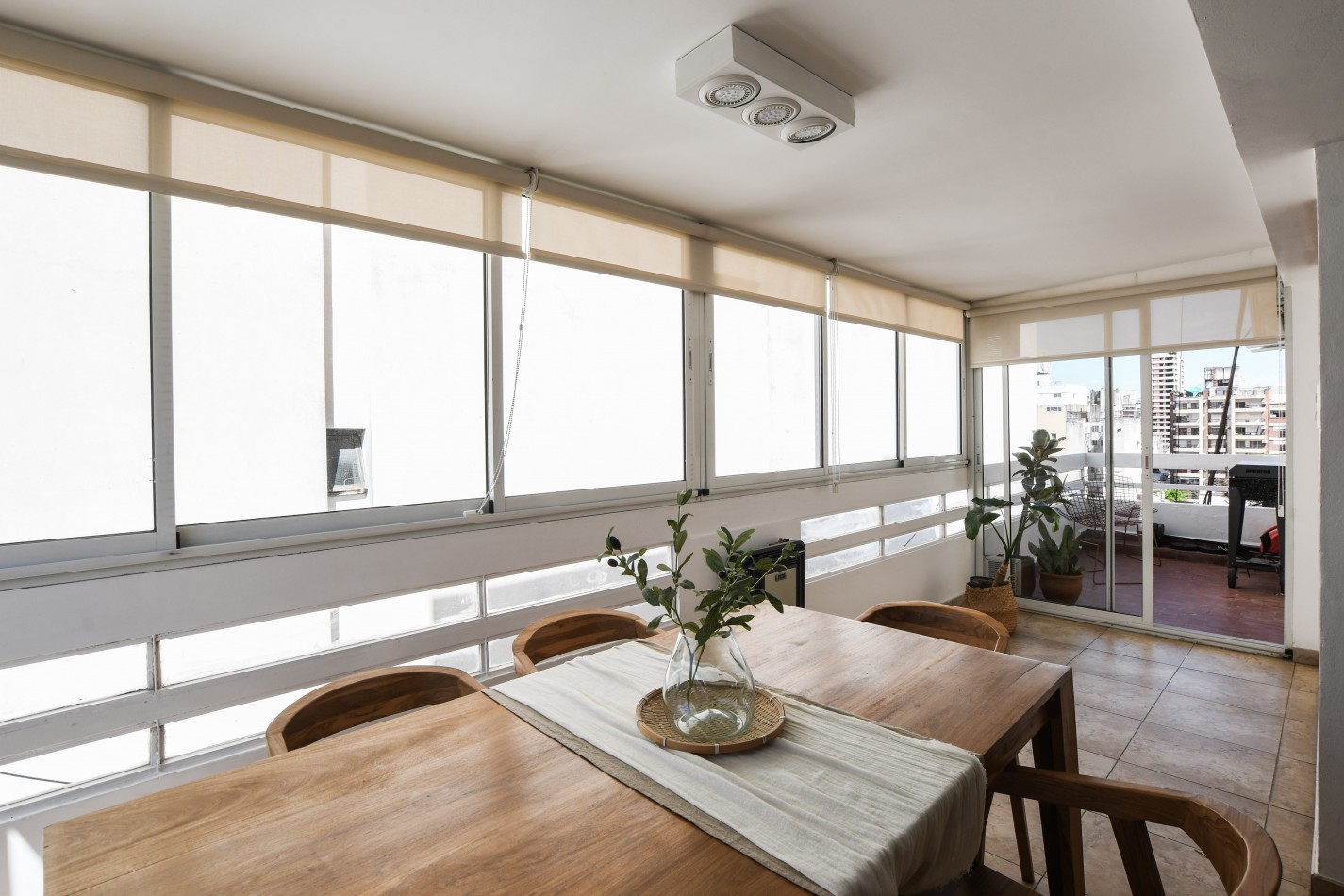 Primero de mayo 900, 3 dormitorios, piso exclusivo. A metros del Monumento.