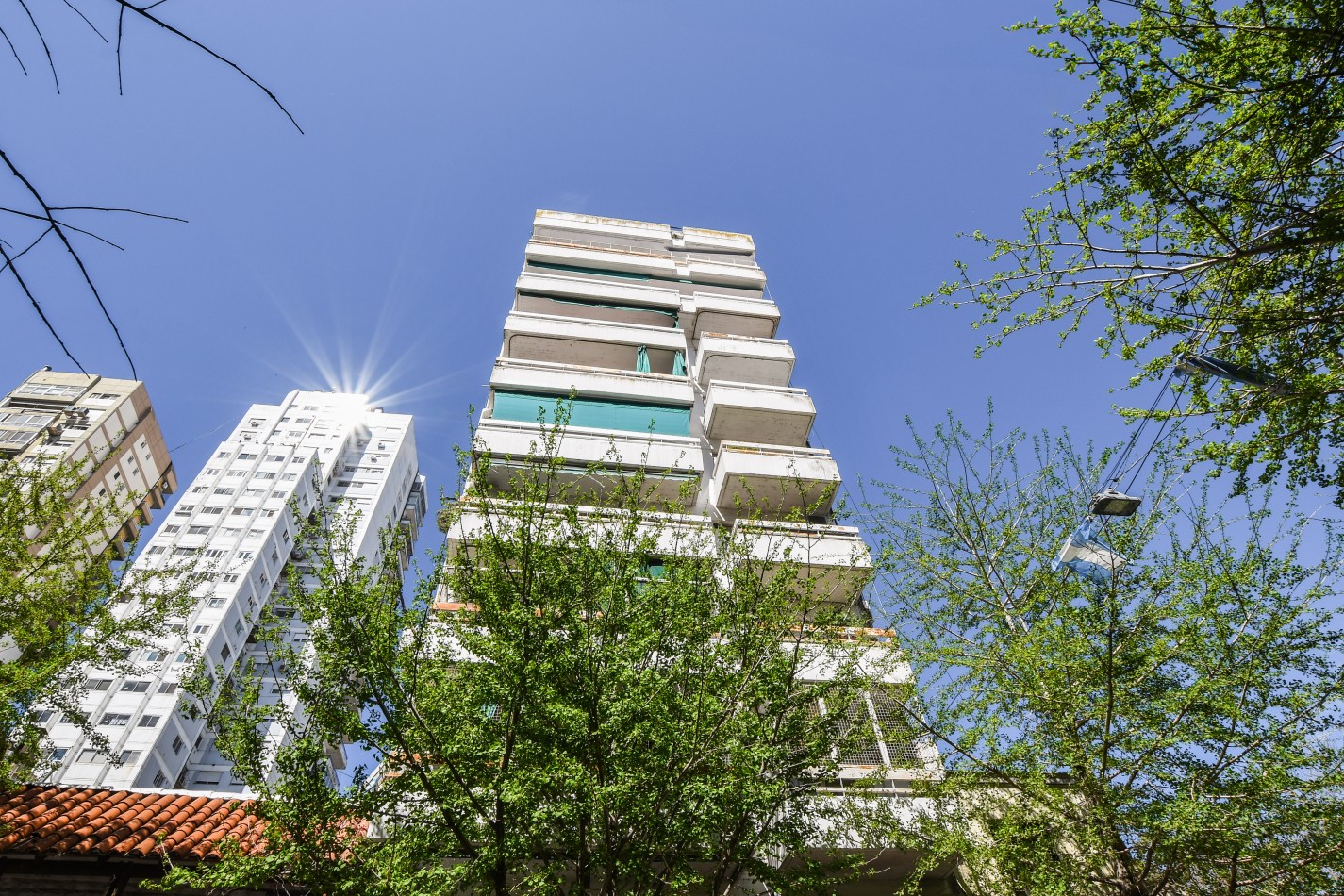 Primero de mayo 900, 3 dormitorios, piso exclusivo. A metros del Monumento.