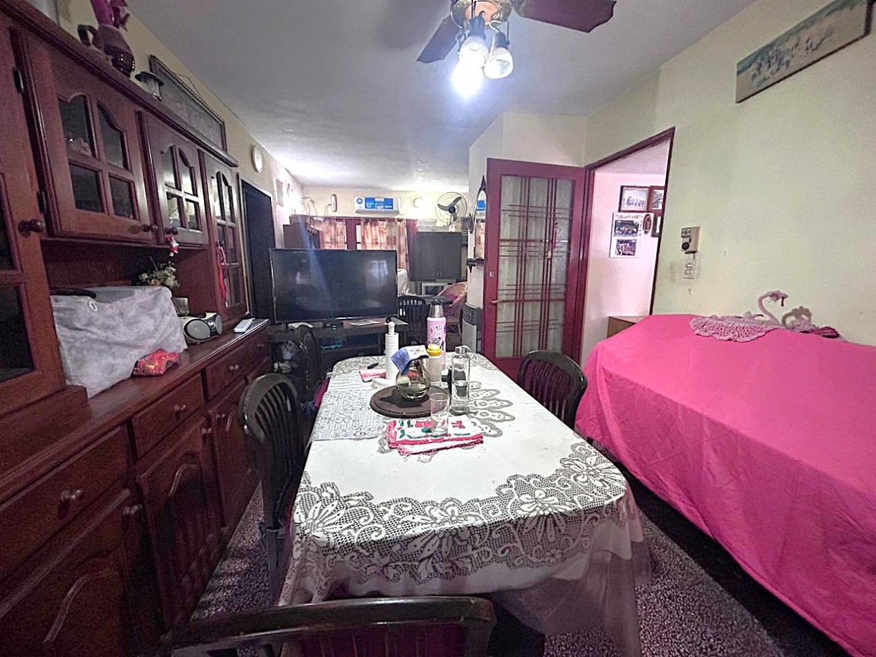 Pte Quintana 3600, 4 dormitorios + local comercial amplio.